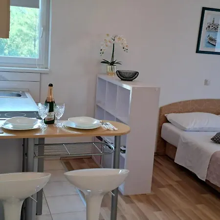 I&r Apartment